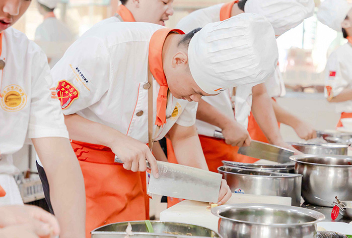 ������չģ��