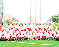 �����¶������ѧУ �����Ӣ