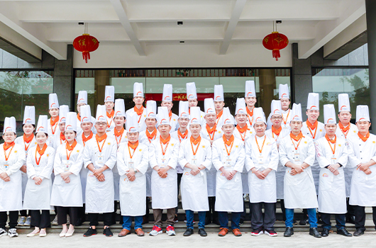 �����¶������ѧУ רҵ��ʦ