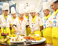 �����¶������ѧУ �׶��Կ���