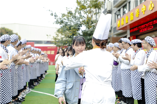 4��12�ձ�ҵ�����ͻ�