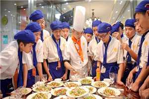 ����������ѧ��ʦ����Щ���ƣ�