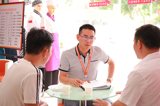 �Ҹ�ζ��30�ꡪ���������е���ѯ����