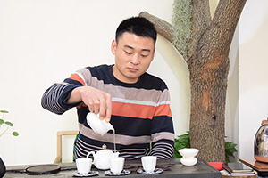 ��ȥ��װ����һ���Լ��ľ�������·