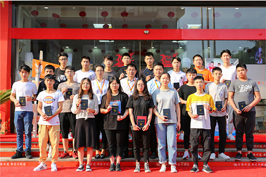 �����¶������ѧУ2016����ר��ҵ����¡�ؾ���