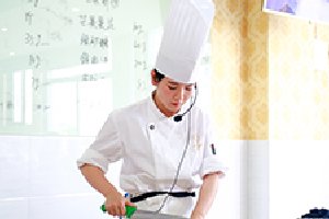 ���ഺ����Ԫ���������¶���У԰��Ԫ�������ů�뻶�֣�