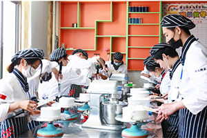 ���б�ҵѧ���㣬���ҹ�����