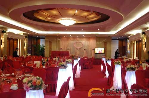 �����¶������ѧУ