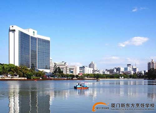 �����¶������ѧУ