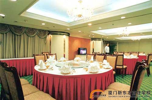 �����¶������ѧУ