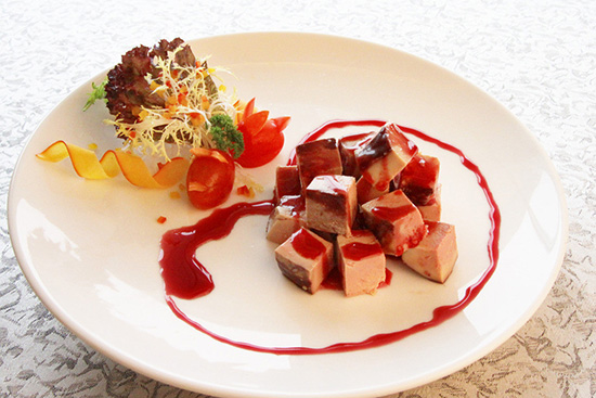 ������Ρ������¶������ѧУѧ����Ʒ