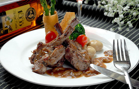 ��ʽ������� �����¶������ѧУѧ����Ʒ