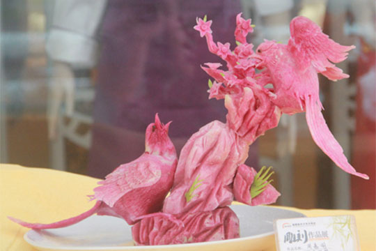 ˫ȸϷ÷ �����¶������ѧУ�����Ʒ