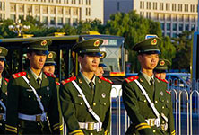  ������˸����Ѱ�Ҿ�ҵ֮·��