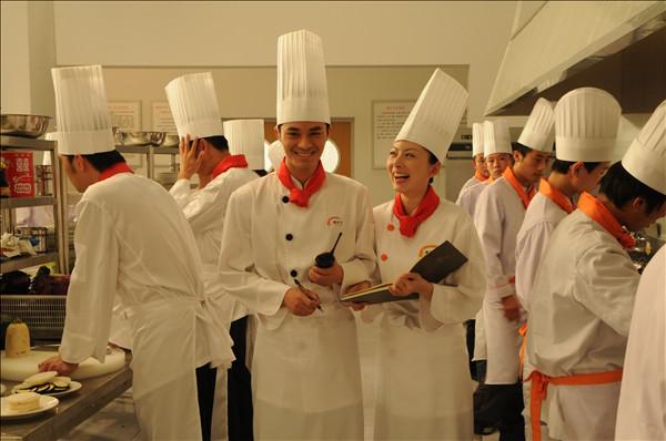 ����ҵָ������γɹ�ת����ѧ������ҵ�ߵĽ�ɫ