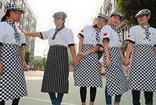 ���ǵ���Ůʱ���������¶������ѧУ