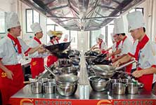 ���뵱�ϰ�ĳ�ʦ���Ǻó�ʦ