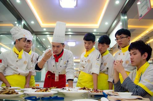 �����¶������ѧУ