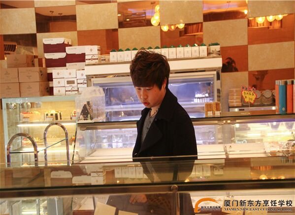 �����¶������ѧУ