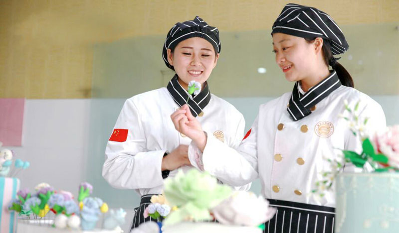 ���˶�ʵ�У԰����