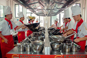  �������¶���ѧ��ʦ ��н��ҵ���ó�