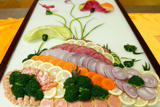 ������ɫ �����¶������ѧУѧ����Ʒ