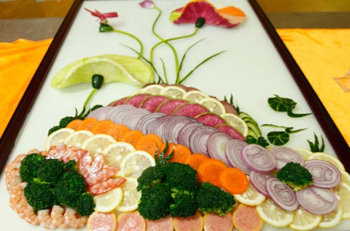 ������ɫ �����¶������ѧУѧ����Ʒ