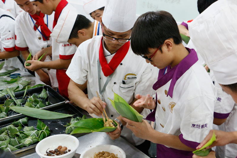 ���ա�������