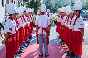 �������¶������ѧУ��������