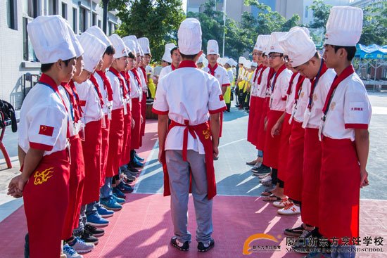 �������¶������ѧУ��������