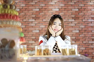 ���������¶��� һ���ഺ����������