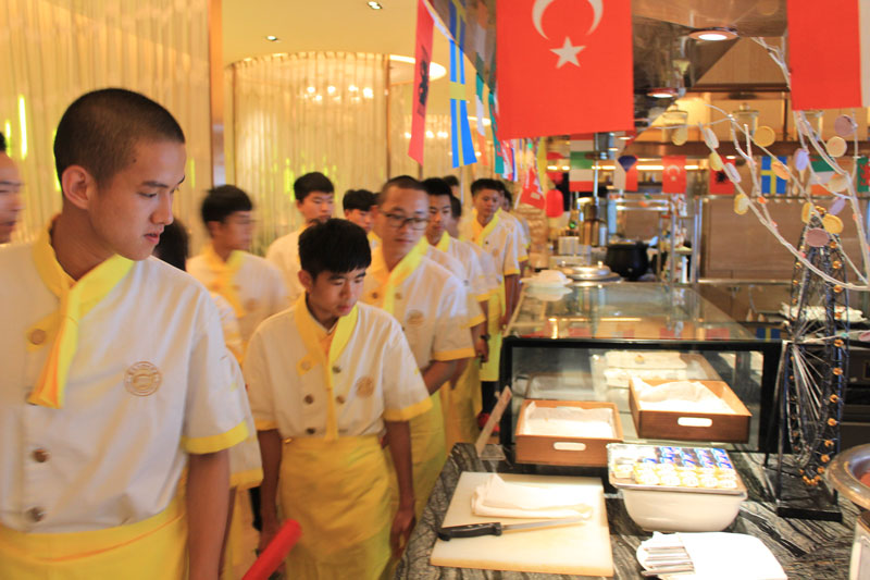 ���ƴ���ι۽���У�������λ�������ͻ��ʹڼ��վƵ�