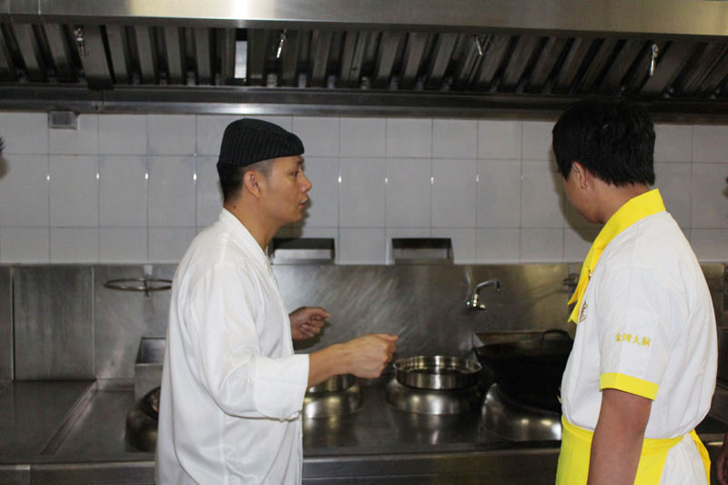 ���ƴ���ι۽���У�������λ�������ͻ��ʹڼ��վƵ�