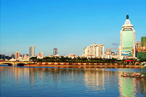 ����ƸѶϢ���������ϴ�Ƶ���Ƹ��ʦ