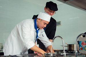 �ഺ����Ҫ���� �ߺ���һ�����ǹؼ�