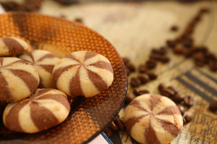 �������