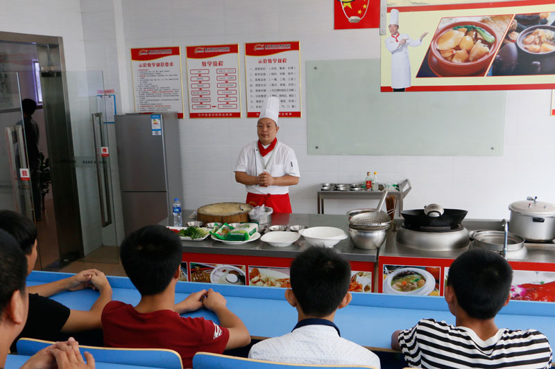 ����רҵ�����֮���ƴ��