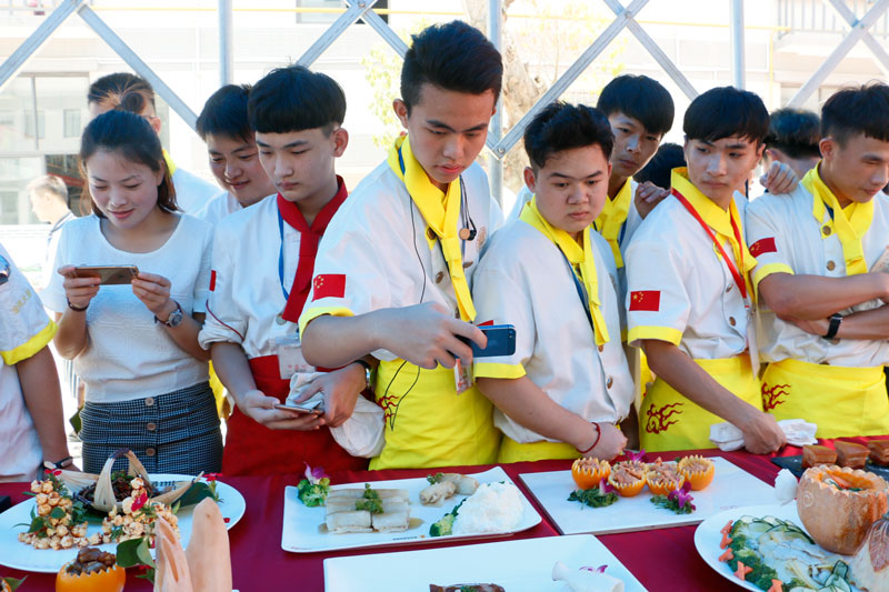 2016����������˱���