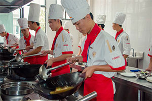 ΪԲ��ʦ�Σ���ѡ�������¶������ѧУ