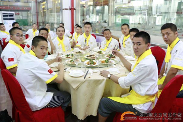 �����¶������ѧУ