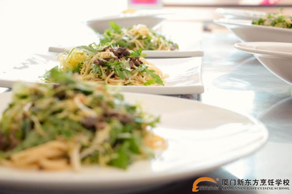 �����¶������ѧУ