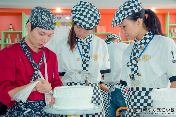 �����¶������ѧУ