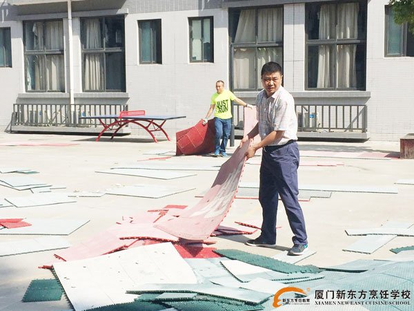 �����¶������ѧУ