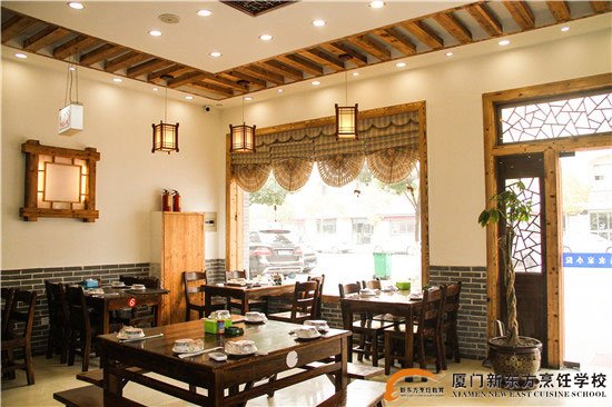 �����¶������ѧУ