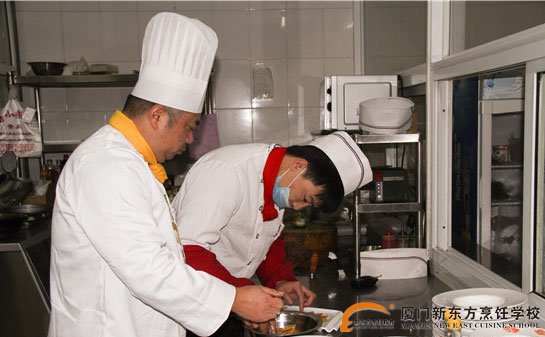 �����¶������ѧУ