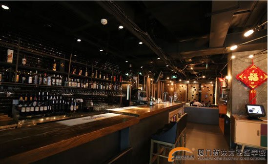 �����¶������ѧУ