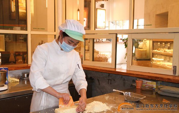 �����¶������ѧУ