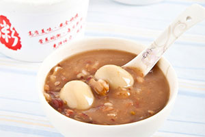 ����ƸѶϢ����������ʳƷ���޹�˾��Ƹ���ʦ