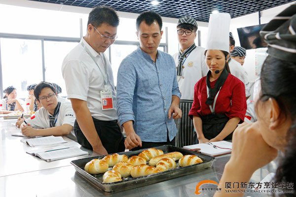 �����¶������ѧУ