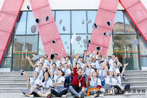 �����¶������ѧУ